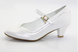 Kényelmes fehér esküvői cipő Julia