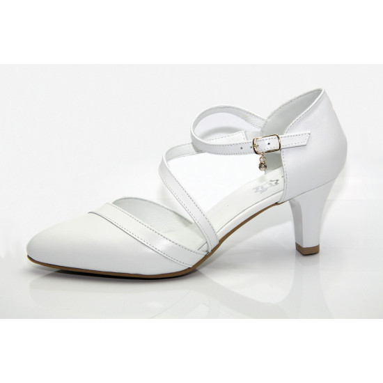 Fehér menyasszonyi cipő Nadia 2